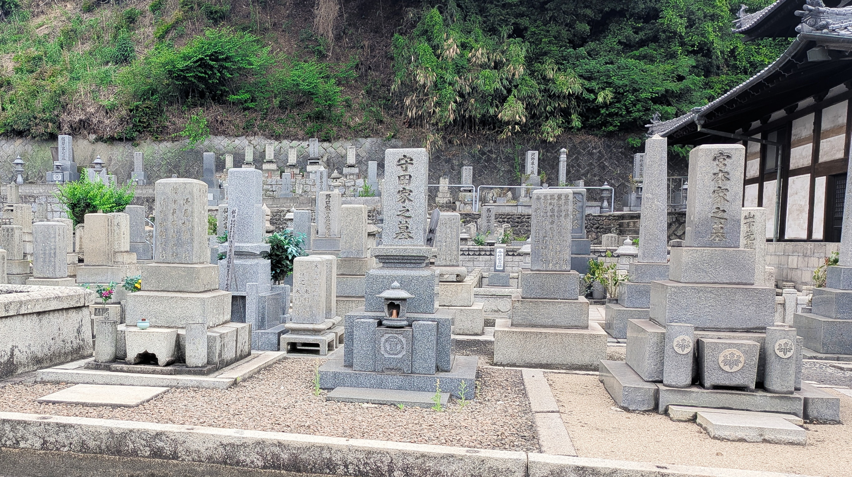 圓蔵寺墓地